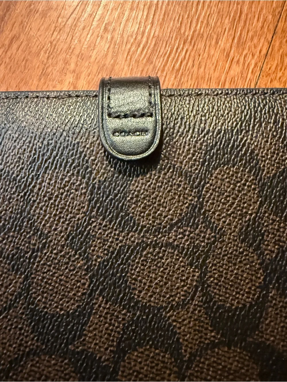 COACH Signature Print Leather Organizer - Dark Brown- 🌸Jacket Only !!!
